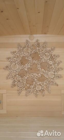 Панно из можжевельника