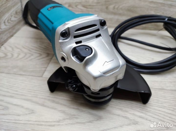 Ушм Makita GA5030, 720 Вт, 125 мм оригинал