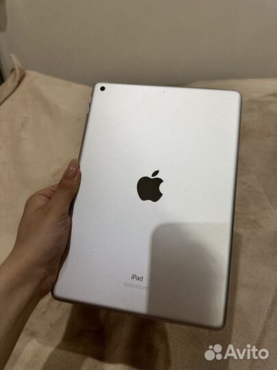 Apple iPad 10,2