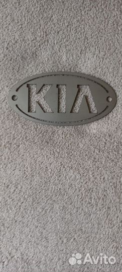 Эмблема KIA