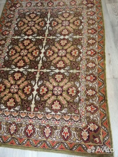 Ковер шерстяной