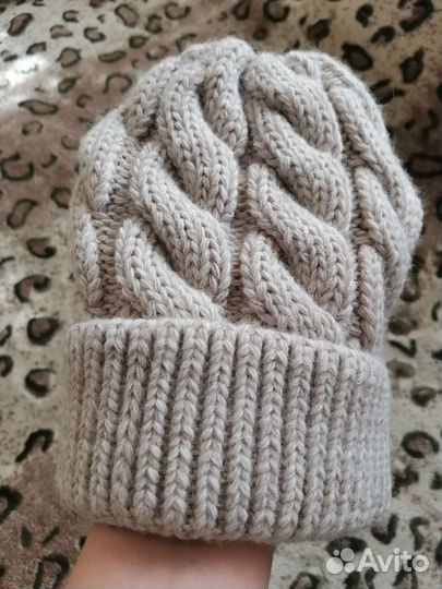 Шапка для девочки, 54-56, новая, цвет светло-беж