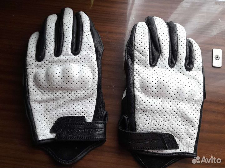 Мотоциклетные перчатки