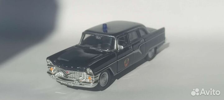 Газ-13 Чайка Autotime 1:43