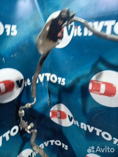 Трубка кондиционера Toyota Prius NHW10 1NZ-FXE