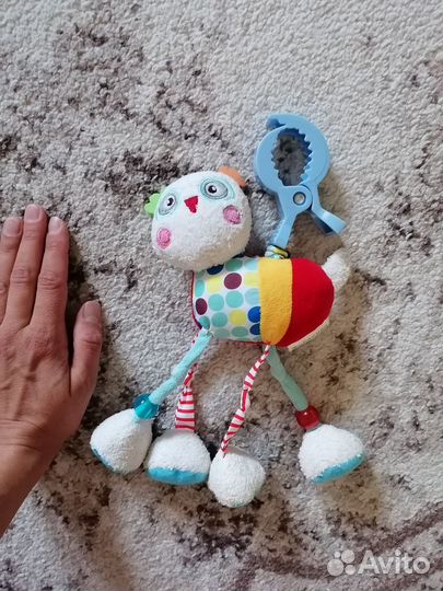 Игрушки для малыша до года