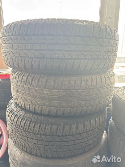 Yokohama Geolandar A/T G015 235/65 R17