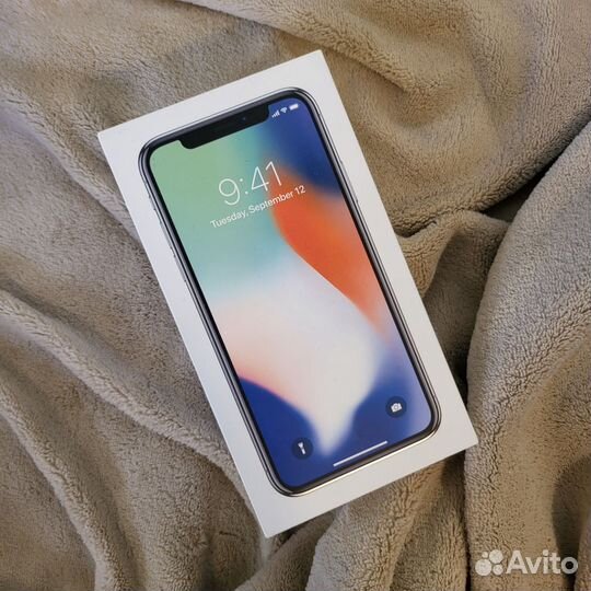 Коробка от iPhone 10