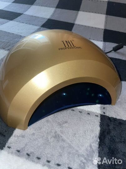 Лампа для ногтей