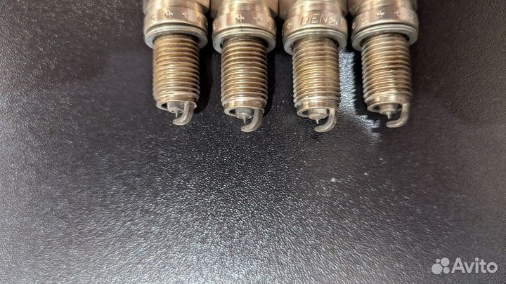 Свечи зажигания Denso IXU27
