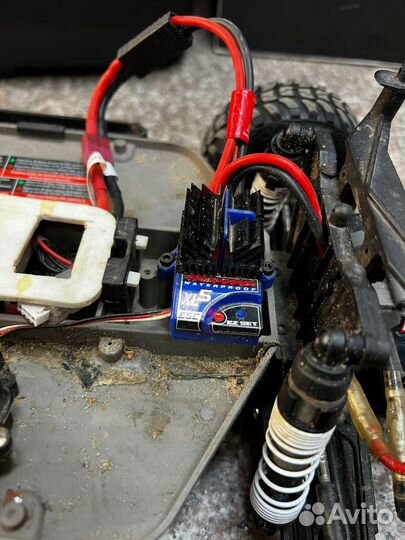 Радиоуправляемая машина traxxas