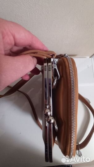 Коричневая маленькая сумочка женская