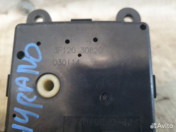 Моторчик заслонки отопителя Nissan Murano Z50