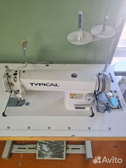 Швейная машина typical. В рабочем состоянии