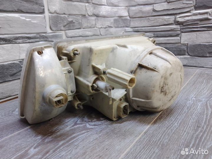 Фара галогеновая левая Ваз 2199 2111 1