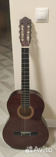 Классическая гитара. Amistar M 30 + чехол