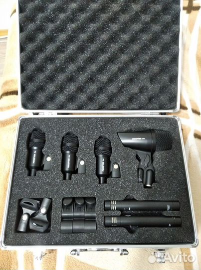 Набор микрофонов AKG Groove Pack