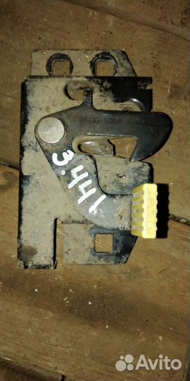 Замок капота Ford Mondeo II 96bg16701ad