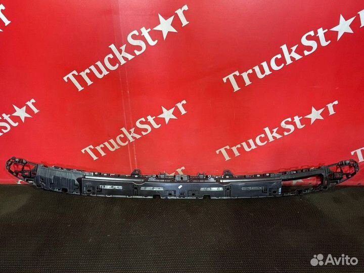 Панель передняя Renault T