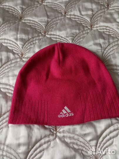 Женская спортивная шапка Adidas