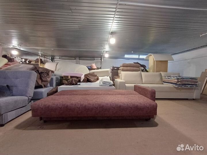 Диван книжка с подлокотниками