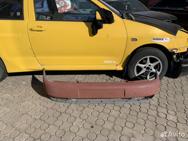 Бампер передний на Seat Ibiza 1995 год