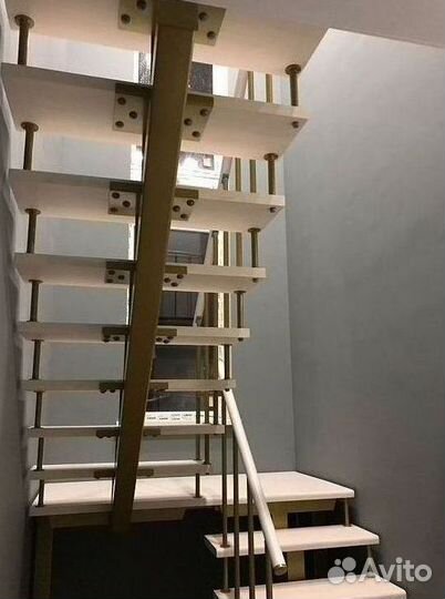 Лестница для офиса