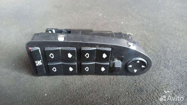 Кнопка стеклоподъемника переднего левого для BMW 5 E39