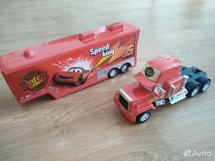 Машина игрушечная