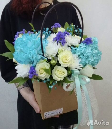 Цветочные коробки хризантема гортензия эустома