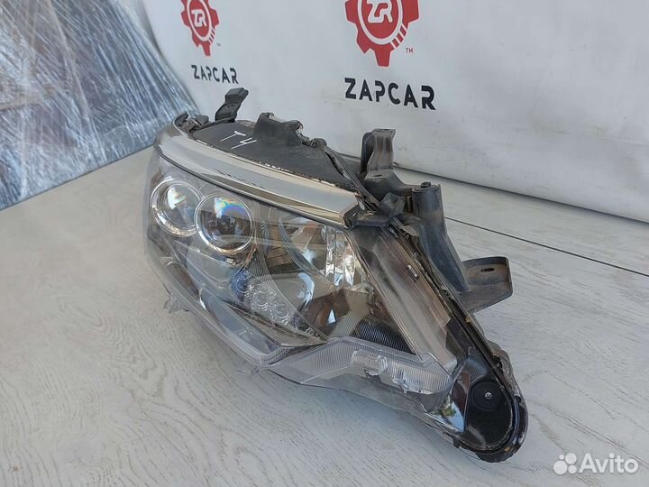Toyota Camry V55 Фара