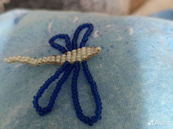 Стрекоза буся из бисера