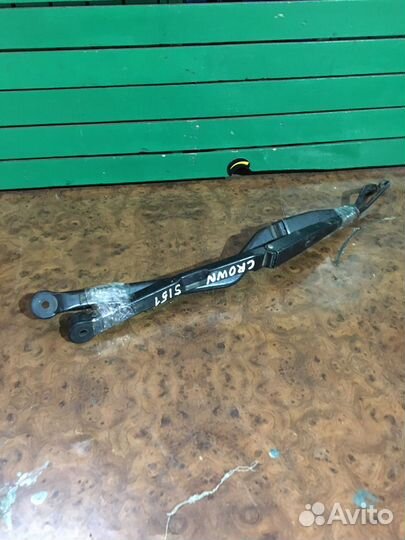 Поводок дворников Toyota Crown S151