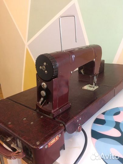 Швейная машинка Freia гдр 50-60х годов