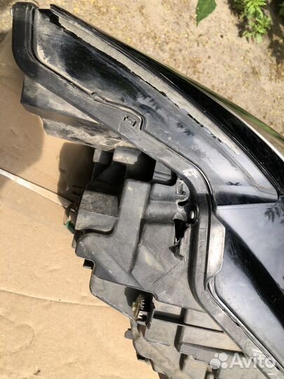 Левая фара Mazda 6 (2018-2023) GRF5-51040