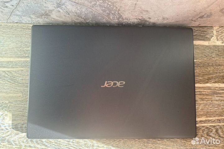 Acer i3-7020U/FullHD/Nvidia MX130/8/256 SSD