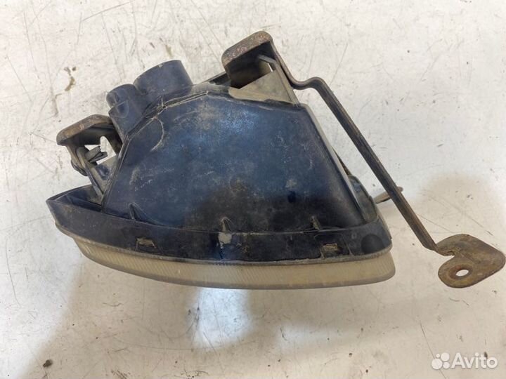 Фара противотуманная передняя правая Kia Shuma