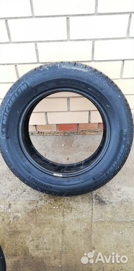 Продам летние колеса с дисками и колпаками