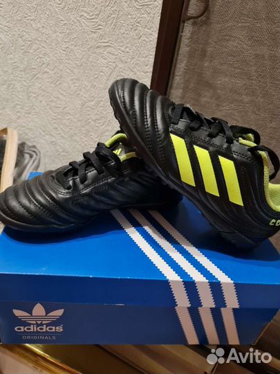 Футбольные бутсы adidas copa