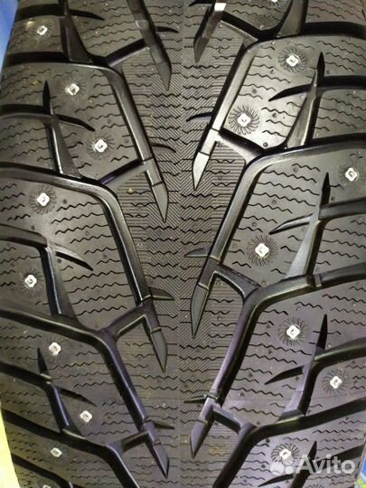 Yokohama Ice Guard Stud IG55 215/55 R17