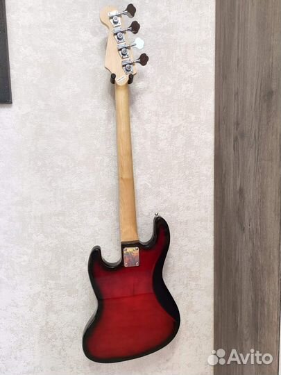 Бас гитара Fabio Jazz Bass. Новая