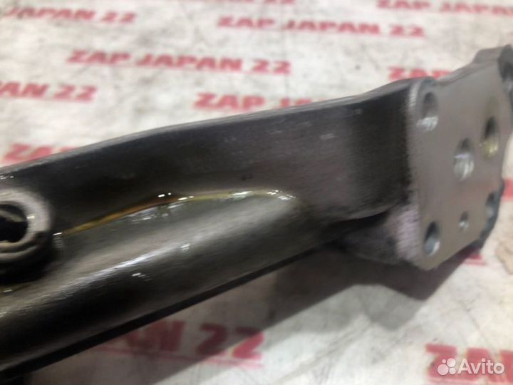 Крепление масляного фильтра Mitsubishi Challenger