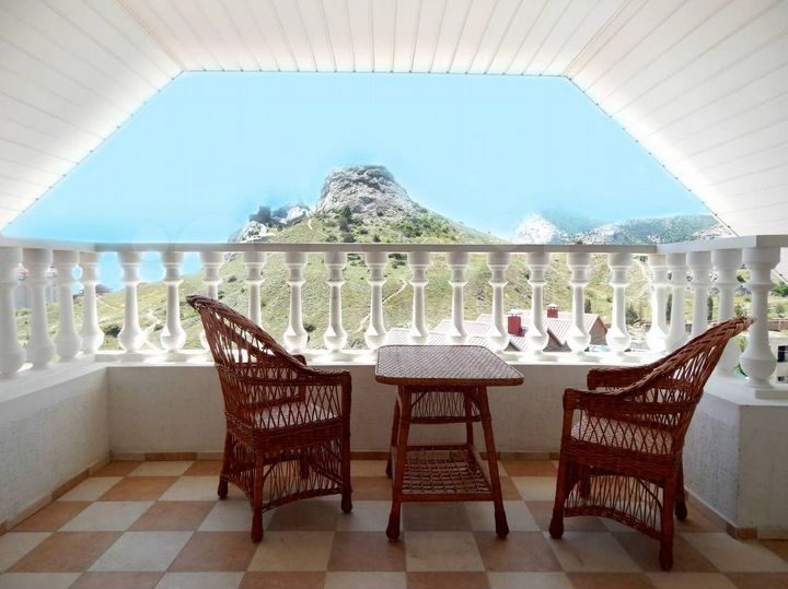 Комната 35 м² в 2-к., 1/5 эт.