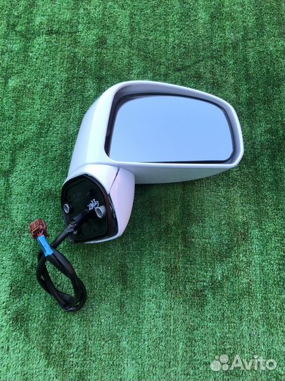 Зеркало правое tiida c11 тиида с11