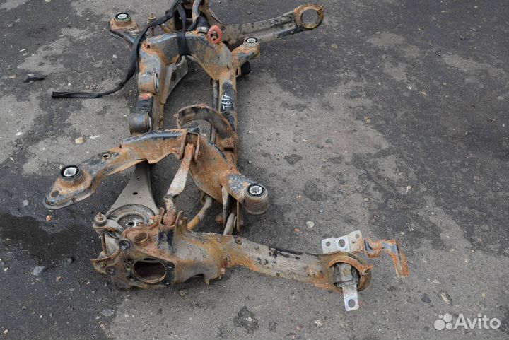 Балка задняя Volvo XC70 3 2010