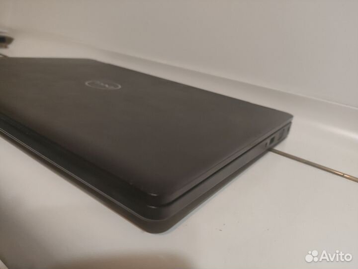 Ноутбук dell latitude 5491 FHD