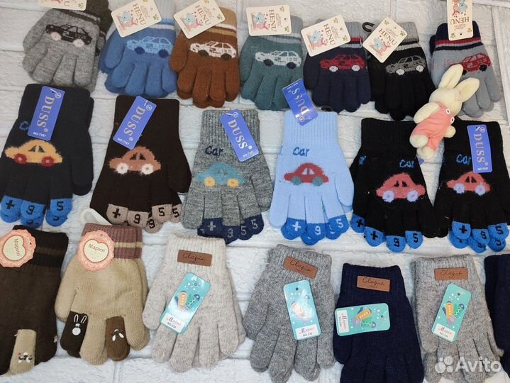 Перчатки и варежки детские и подростковые новые