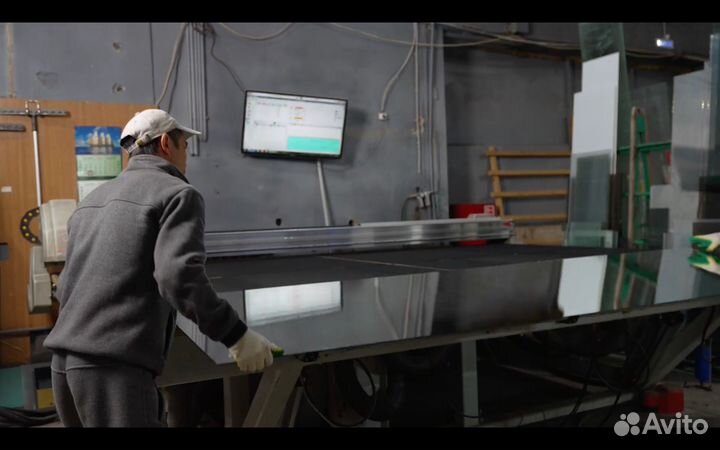 Стеклянная дверь с Вашим дизайном