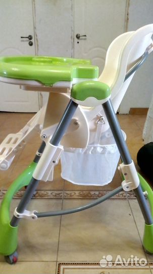 Детский стульчик для кормления