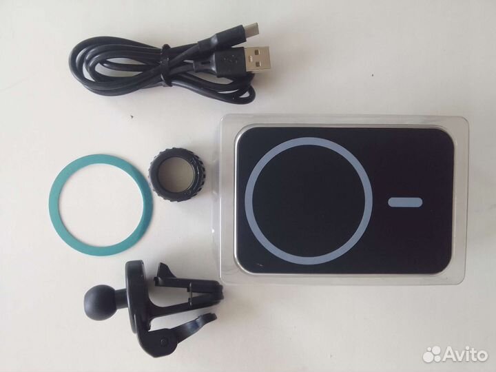 Держатель-зарядка для авто